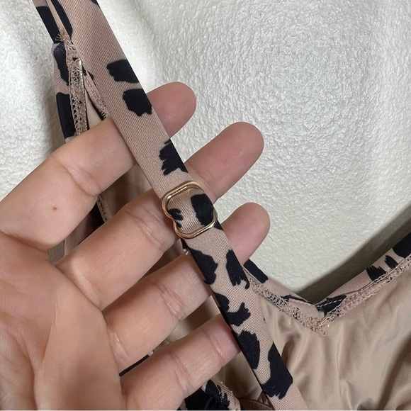 ModCloth The Peggy One-Piece Animal Print Vneck Swimsuit Size Medium Adjustable - Picture 9 of 11